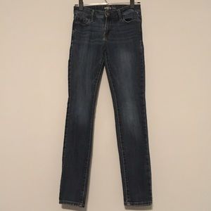 Old Navy rockstar mid rise super skinny jeans